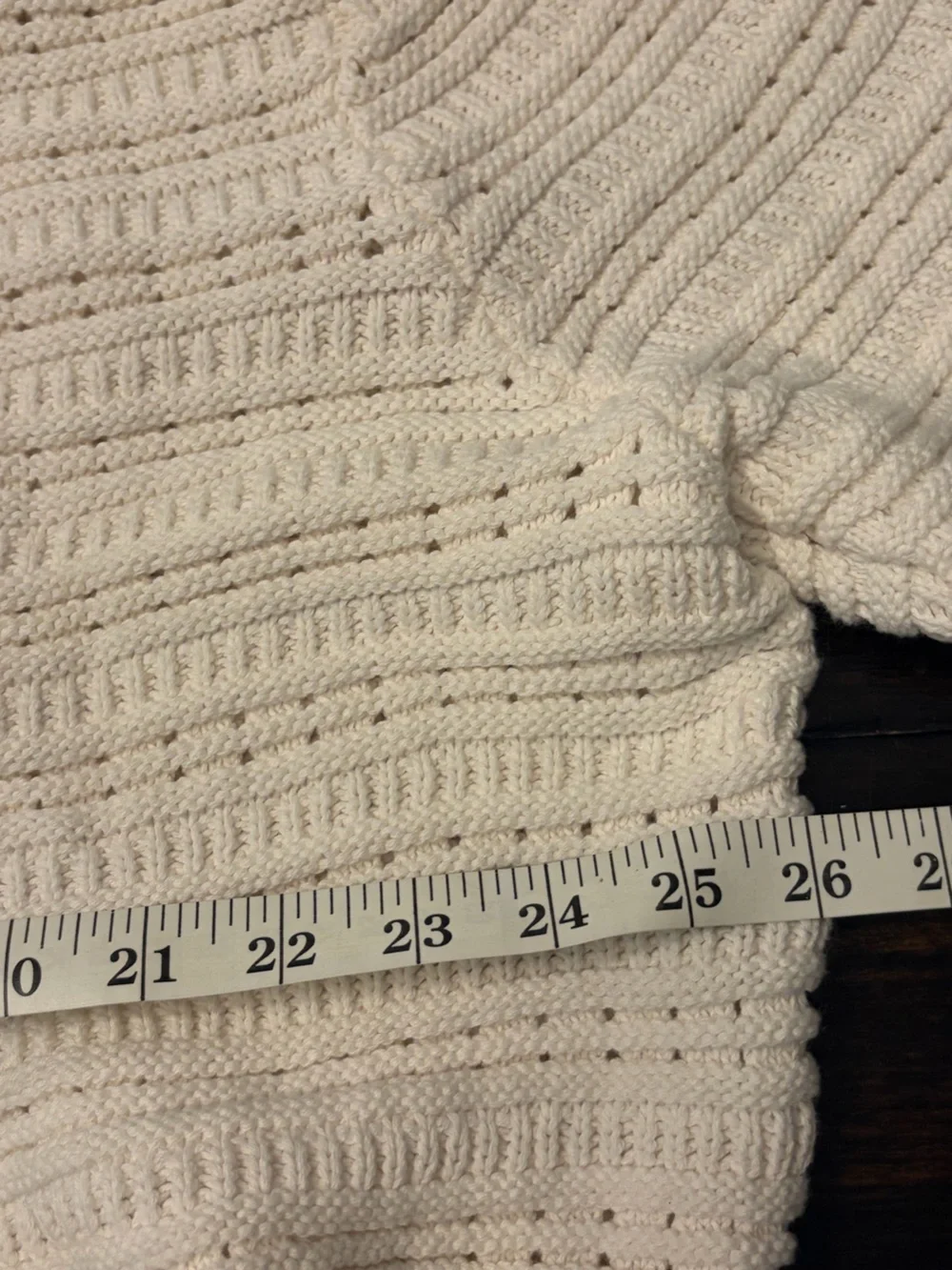 H&M Men's Cream Textured Crewneck Sweater men’s size XL